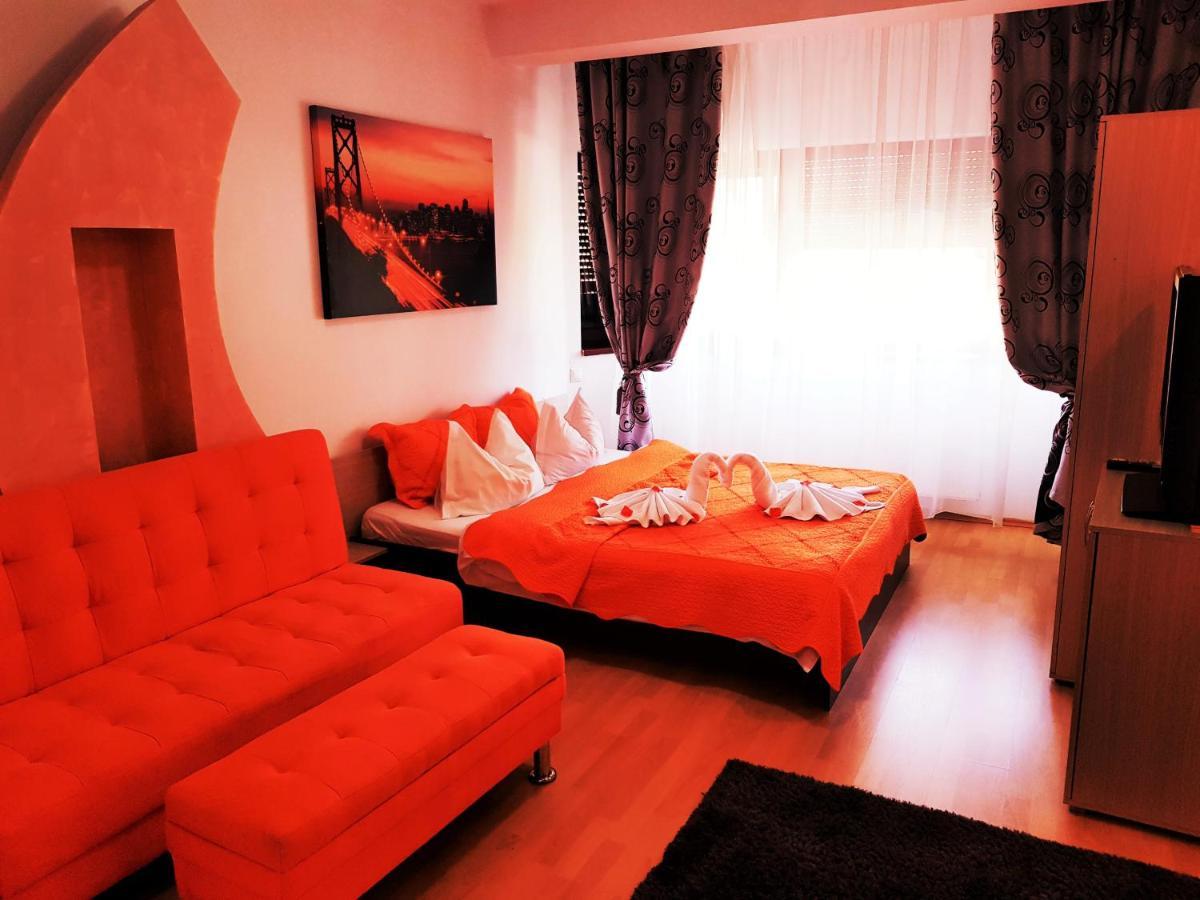 Pensiunea Red Rose Apartments Тимишоара Экстерьер фото