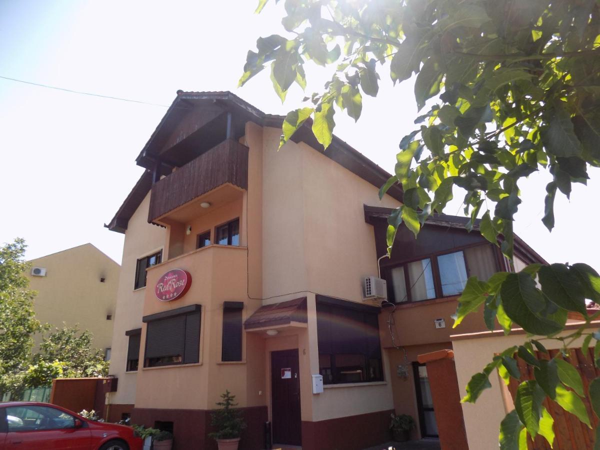 Pensiunea Red Rose Apartments Тимишоара Экстерьер фото